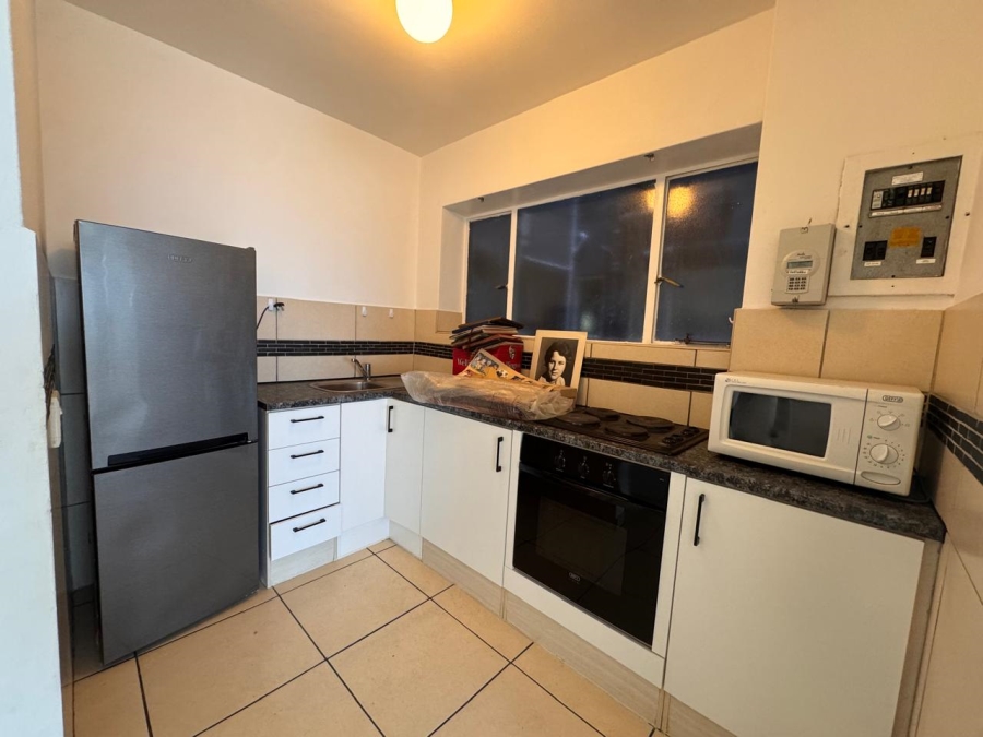 To Let 1 Bedroom Property for Rent in Strand North Western Cape